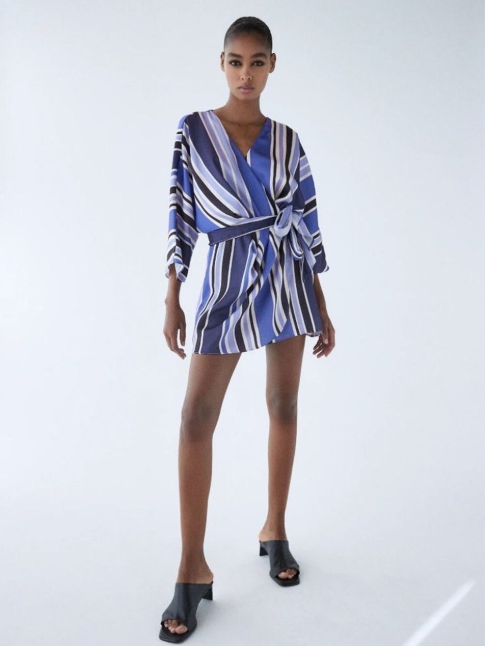 Zara Women's Blue and White Pajamas